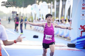 BINH DUONG NEW CITY HALF MARATHON 2024 - Ảnh #1759339