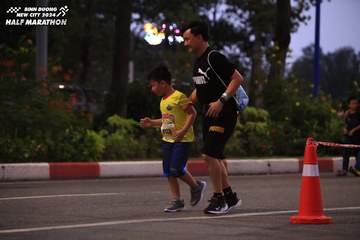 BINH DUONG NEW CITY HALF MARATHON 2024 - Ảnh #1728367