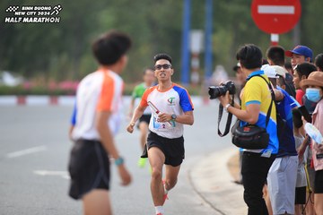 BINH DUONG NEW CITY HALF MARATHON 2024 - Ảnh #1736250