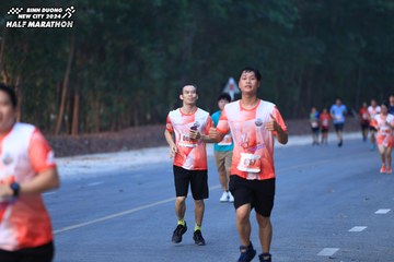 BINH DUONG NEW CITY HALF MARATHON 2024 - Ảnh #1750500
