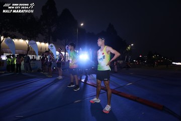 BINH DUONG NEW CITY HALF MARATHON 2024 - Ảnh #1737909