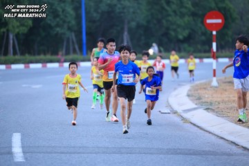 BINH DUONG NEW CITY HALF MARATHON 2024 - Ảnh #1726208
