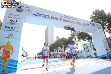 BINH DUONG NEW CITY HALF MARATHON 2024 - Ảnh #1819129