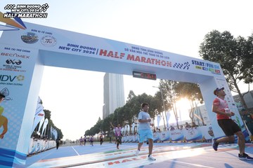 BINH DUONG NEW CITY HALF MARATHON 2024 - Ảnh #1820012
