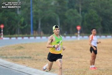 BINH DUONG NEW CITY HALF MARATHON 2024 - Ảnh #1734928