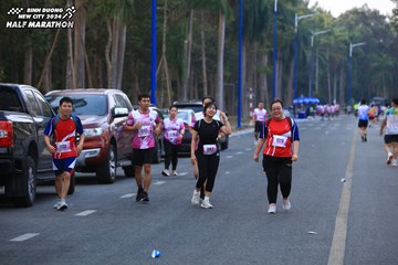 BINH DUONG NEW CITY HALF MARATHON 2024 - Ảnh #1755655