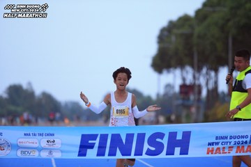 BINH DUONG NEW CITY HALF MARATHON 2024 - Ảnh #1727457