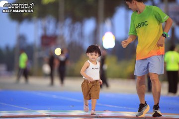 BINH DUONG NEW CITY HALF MARATHON 2024 - Ảnh #1724298