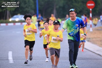 BINH DUONG NEW CITY HALF MARATHON 2024 - Ảnh #1726913