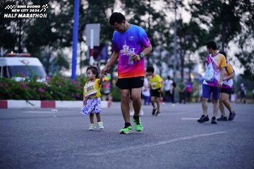 BINH DUONG NEW CITY HALF MARATHON 2024 - Ảnh #1724898