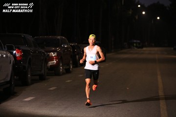 BINH DUONG NEW CITY HALF MARATHON 2024 - Ảnh #1739849
