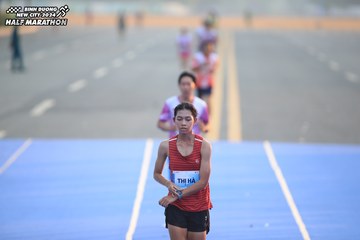 BINH DUONG NEW CITY HALF MARATHON 2024 - Ảnh #1740864
