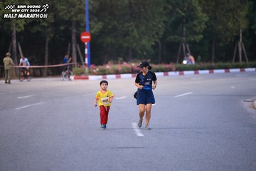 BINH DUONG NEW CITY HALF MARATHON 2024 - Ảnh #1727269