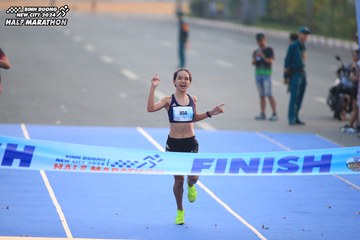 BINH DUONG NEW CITY HALF MARATHON 2024 - Ảnh #1739154