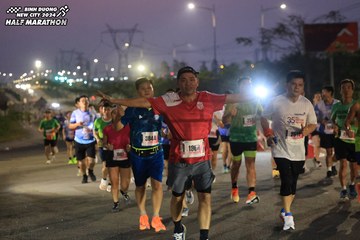BINH DUONG NEW CITY HALF MARATHON 2024 - Ảnh #1741280
