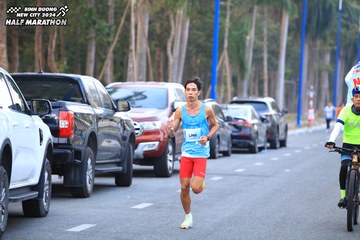 BINH DUONG NEW CITY HALF MARATHON 2024 - Ảnh #1755439
