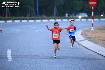 BINH DUONG NEW CITY HALF MARATHON 2024 - Ảnh #1726140