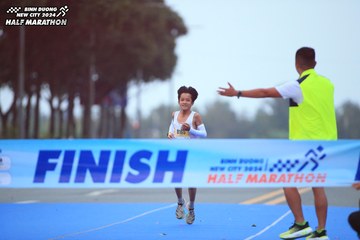 BINH DUONG NEW CITY HALF MARATHON 2024 - Ảnh #1728861