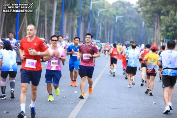 BINH DUONG NEW CITY HALF MARATHON 2024 - Ảnh #1750517