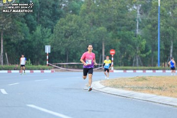 BINH DUONG NEW CITY HALF MARATHON 2024 - Ảnh #1735735