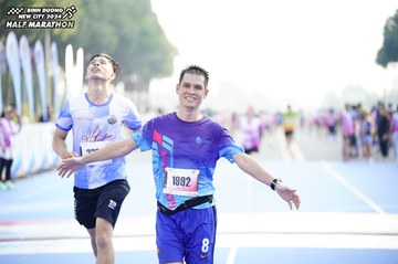 BINH DUONG NEW CITY HALF MARATHON 2024 - Ảnh #1760475