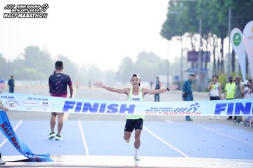 BINH DUONG NEW CITY HALF MARATHON 2024 - Ảnh #1771367