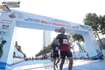BINH DUONG NEW CITY HALF MARATHON 2024 - Ảnh #1821808
