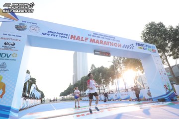 BINH DUONG NEW CITY HALF MARATHON 2024 - Ảnh #1819791