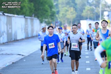 BINH DUONG NEW CITY HALF MARATHON 2024 - Ảnh #1770417