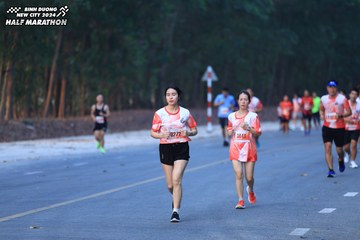 BINH DUONG NEW CITY HALF MARATHON 2024 - Ảnh #1750530
