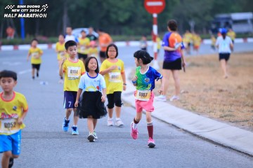 BINH DUONG NEW CITY HALF MARATHON 2024 - Ảnh #1726522