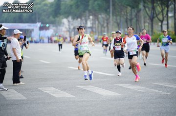 BINH DUONG NEW CITY HALF MARATHON 2024 - Ảnh #1729787