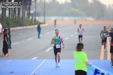 BINH DUONG NEW CITY HALF MARATHON 2024 - Ảnh #1738987