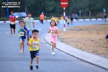 BINH DUONG NEW CITY HALF MARATHON 2024 - Ảnh #1726396