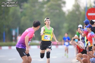 BINH DUONG NEW CITY HALF MARATHON 2024 - Ảnh #1736808