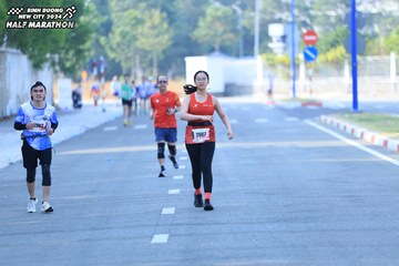 BINH DUONG NEW CITY HALF MARATHON 2024 - Ảnh #1771123