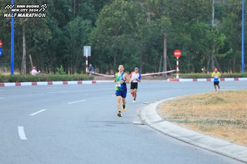 BINH DUONG NEW CITY HALF MARATHON 2024 - Ảnh #1735299