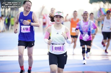 BINH DUONG NEW CITY HALF MARATHON 2024 - Ảnh #1759084