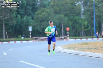 BINH DUONG NEW CITY HALF MARATHON 2024 - Ảnh #1735914