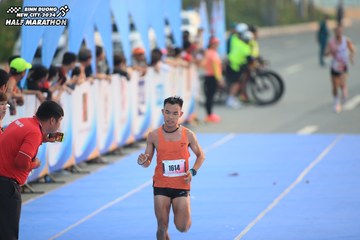 BINH DUONG NEW CITY HALF MARATHON 2024 - Ảnh #1739096
