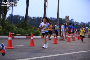 BINH DUONG NEW CITY HALF MARATHON 2024 - Ảnh #1728156