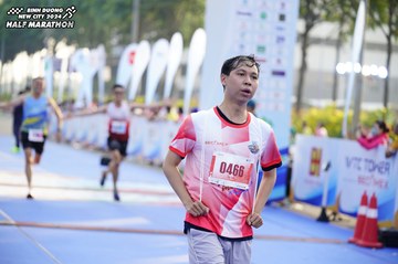 BINH DUONG NEW CITY HALF MARATHON 2024 - Ảnh #1762198