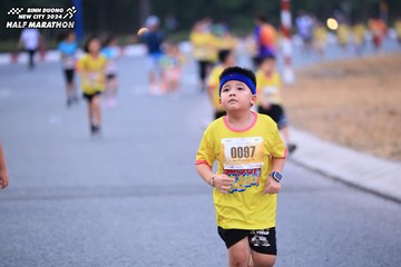 BINH DUONG NEW CITY HALF MARATHON 2024 - Ảnh #1726796