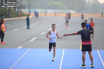 BINH DUONG NEW CITY HALF MARATHON 2024 - Ảnh #1738852