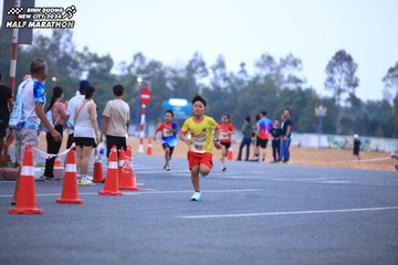BINH DUONG NEW CITY HALF MARATHON 2024 - Ảnh #1727940