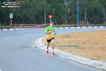 BINH DUONG NEW CITY HALF MARATHON 2024 - Ảnh #1735152