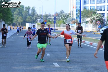 BINH DUONG NEW CITY HALF MARATHON 2024 - Ảnh #1769996