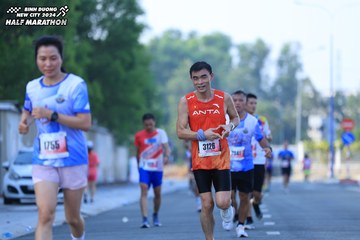 BINH DUONG NEW CITY HALF MARATHON 2024 - Ảnh #1765904