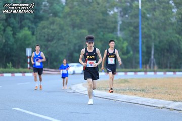 BINH DUONG NEW CITY HALF MARATHON 2024 - Ảnh #1736042