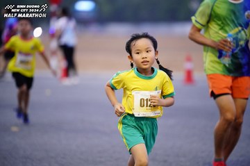 BINH DUONG NEW CITY HALF MARATHON 2024 - Ảnh #1725490